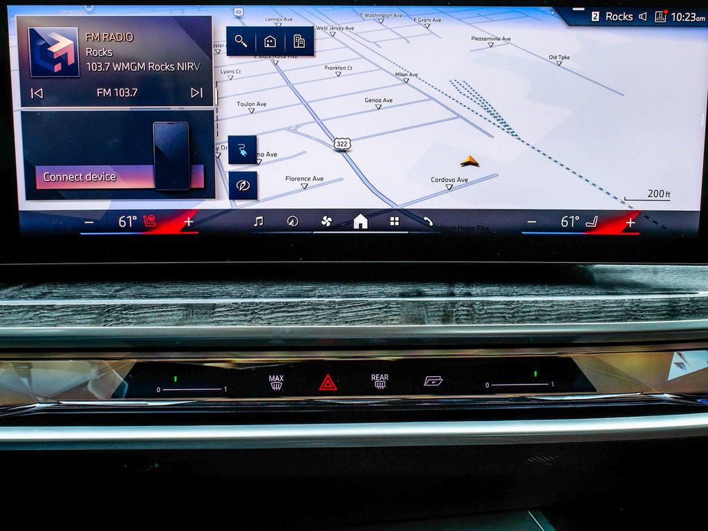 Used 2024 BMW i7 xDrive60 image 24