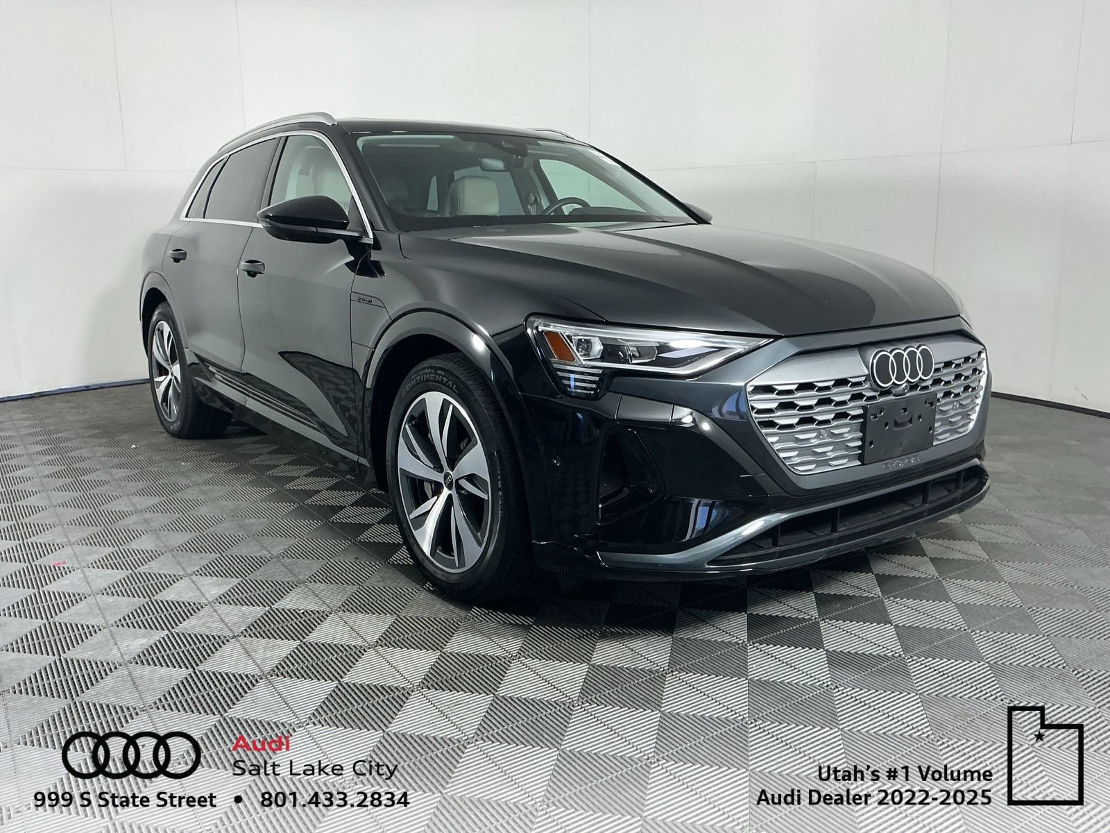 Used 2024 Audi Q8 e-tron Premium Plus w/ Premium Plus Package