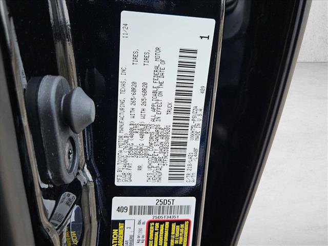 Used 2025 Toyota Tundra Platinum image 22