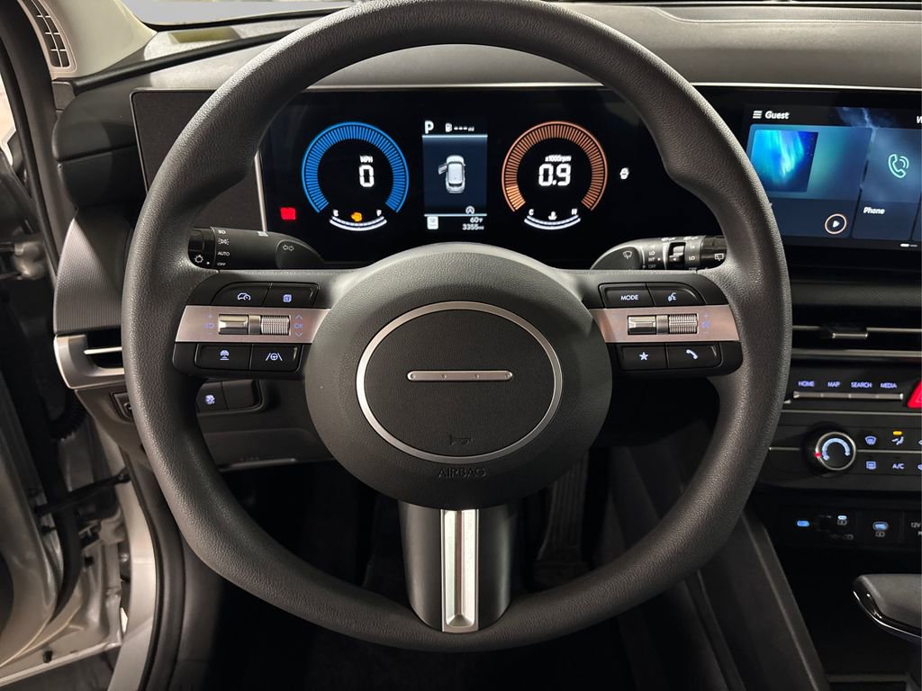 Used 2025 Hyundai Tucson SE image 24