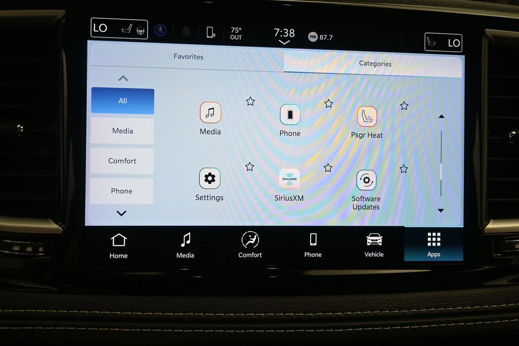 Used 2023 Chrysler Pacifica Touring-L AWD/4WD image 44
