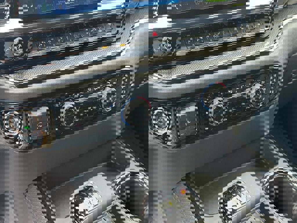 Used 2026 Chevrolet Silverado 1500 ZR2 image 23