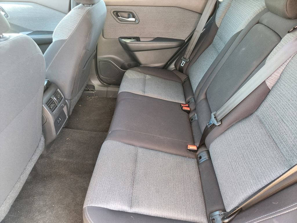 Used 2023 Nissan Rogue SV AWD/4WD image 19