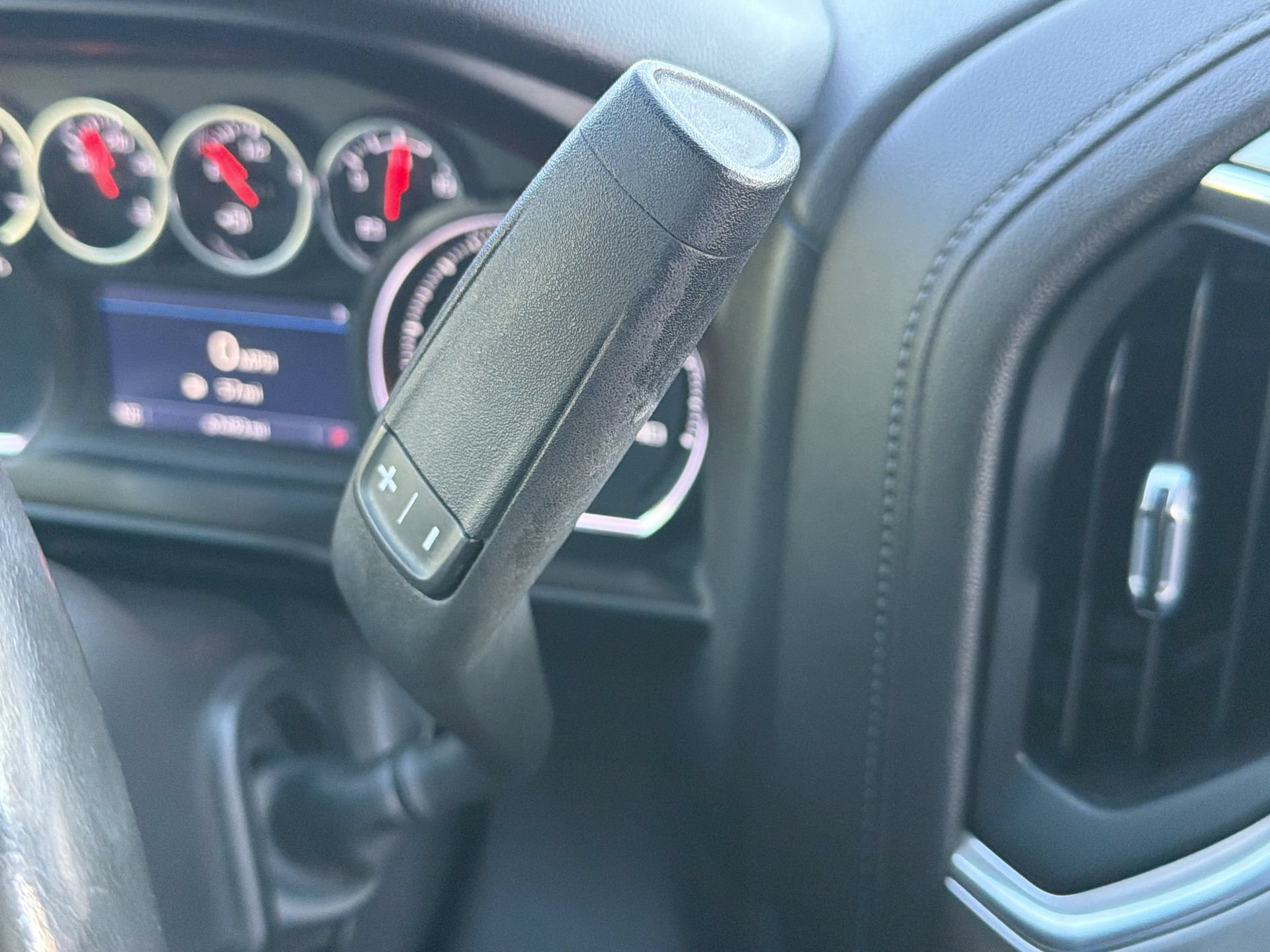 Used 2021 Chevrolet Silverado 1500 RST RWD image 19