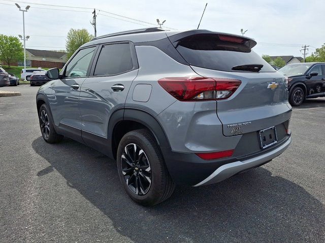 Used 2023 Chevrolet TrailBlazer LT w/ Convenience Package FWD image 4