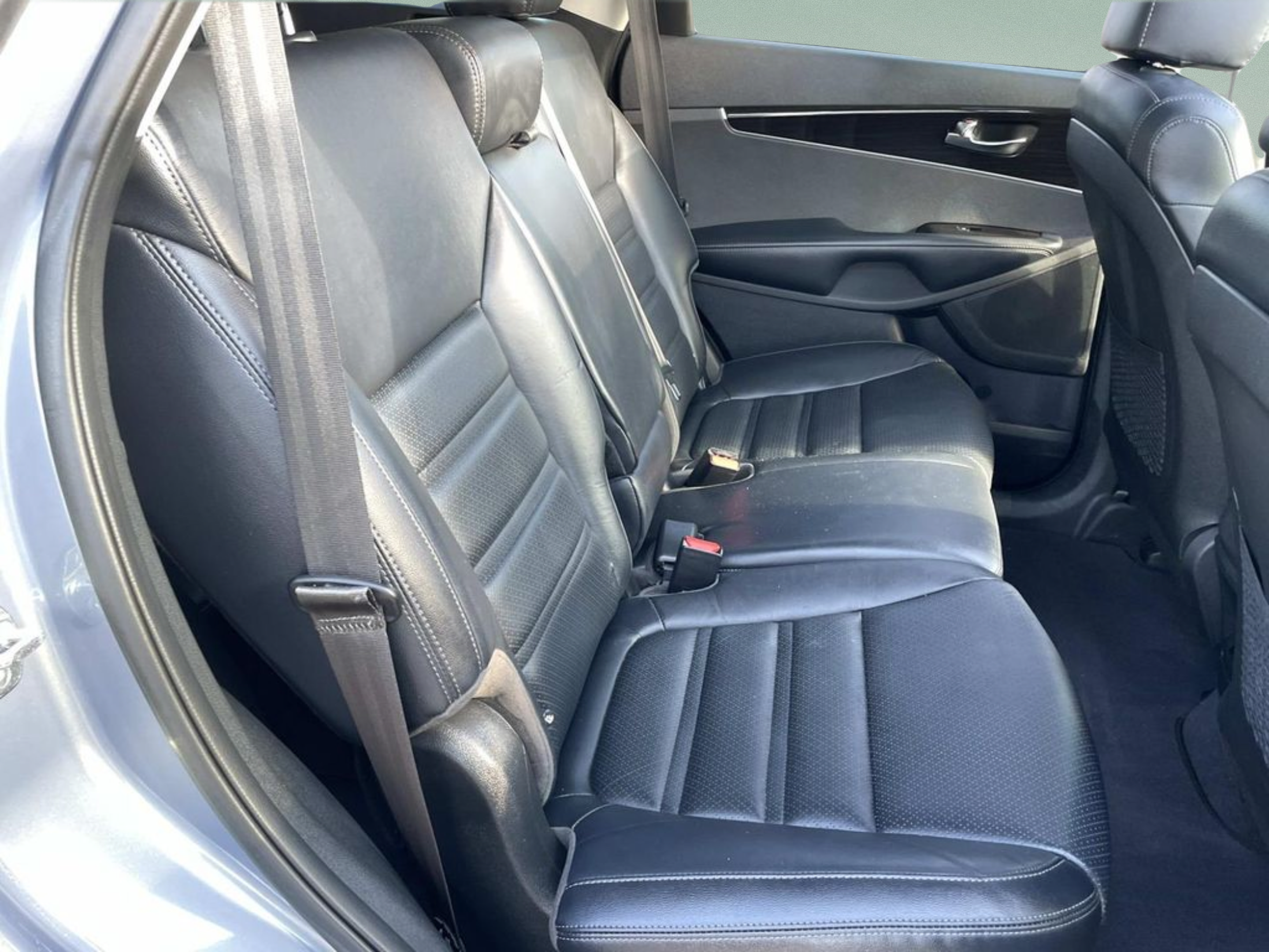 Used 2020 Kia Sorento EX FWD image 16