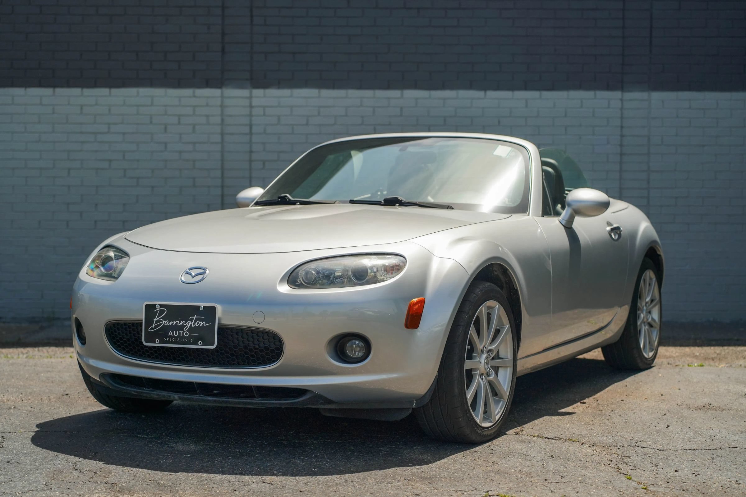 Used 2008 MAZDA MX-5 Miata Grand Touring w/ Premium Pkg RWD image 1