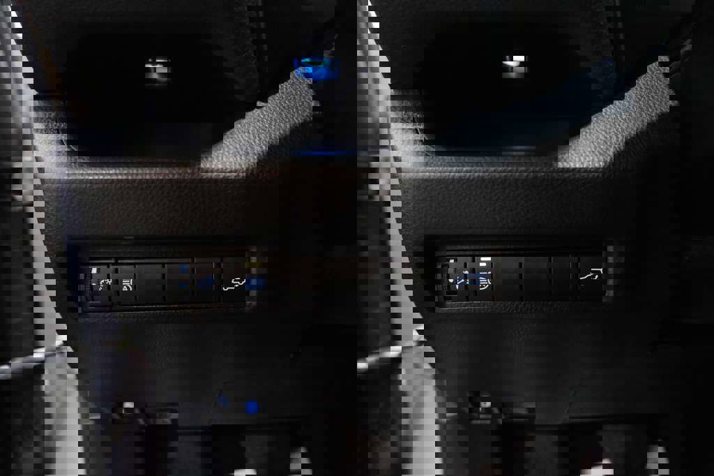 Used 2021 Toyota RAV4 XSE image 31