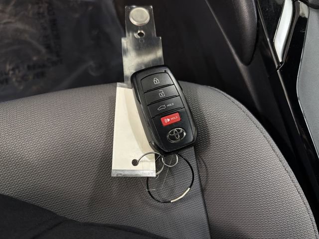 Used 2024 Toyota Corolla SE image 27