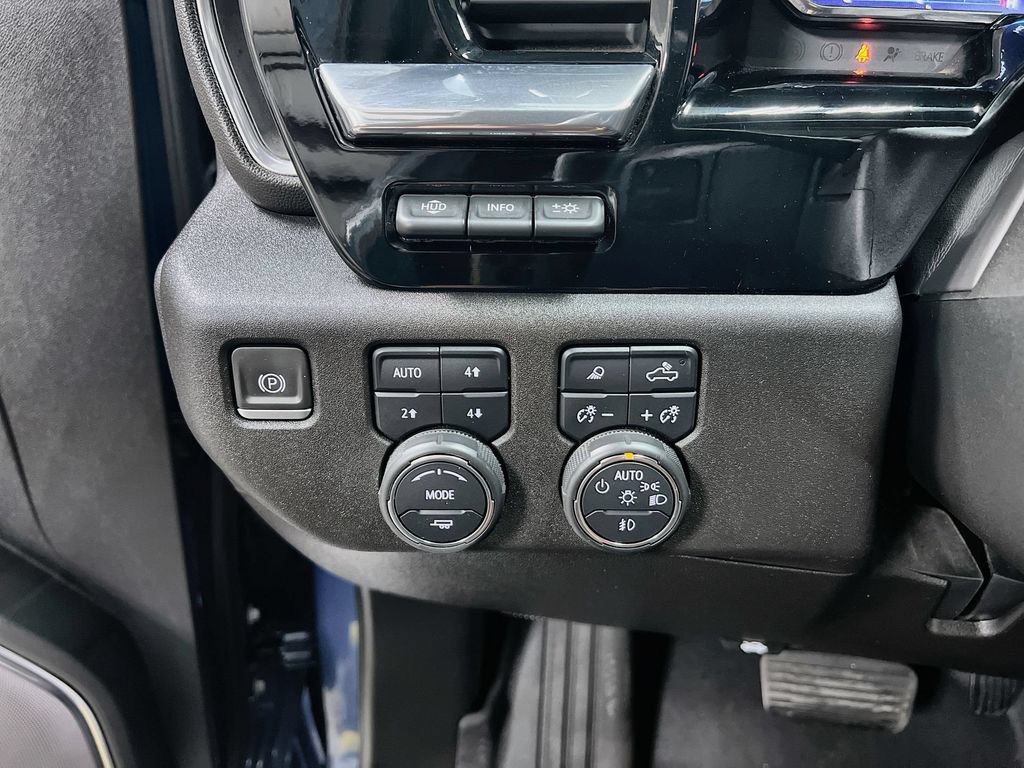 Used 2024 Chevrolet Silverado 2500 High Country w/ Technology Package AWD/4WD image 15