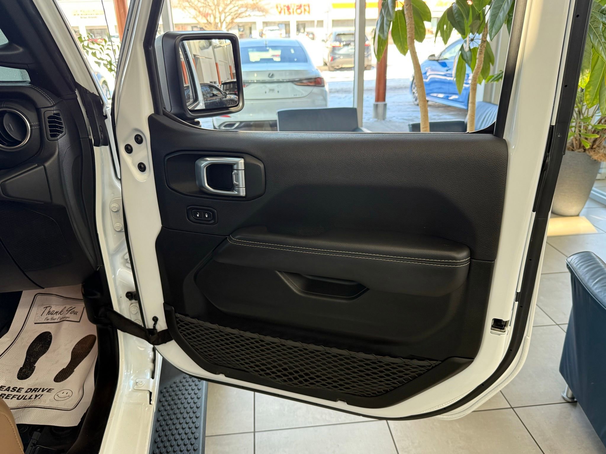 Used 2022 Jeep Wrangler Unlimited Sahara w/ Cold Weather Group image 19