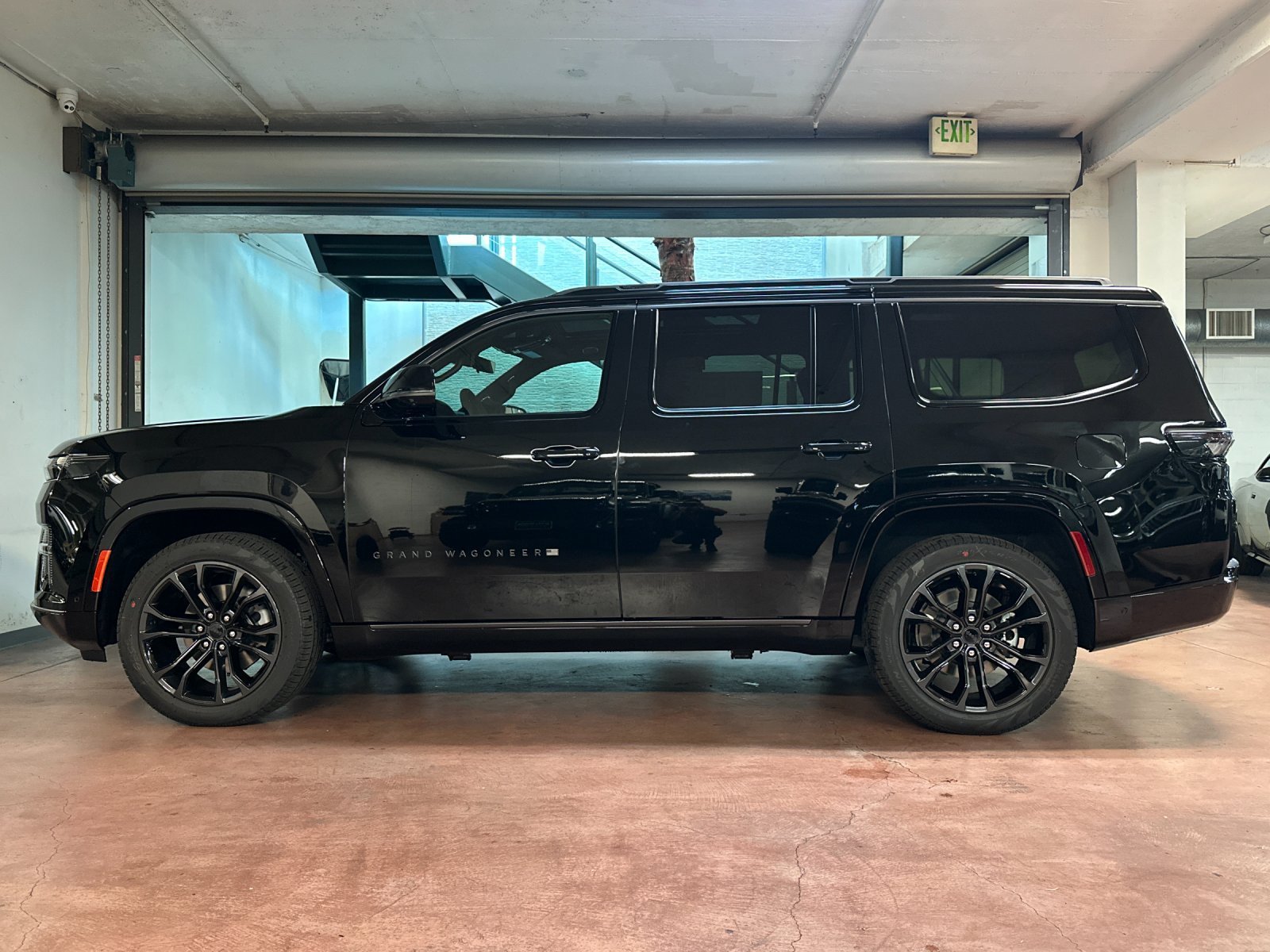 New 2026 Jeep Grand Wagoneer Summit AWD/4WD image 2