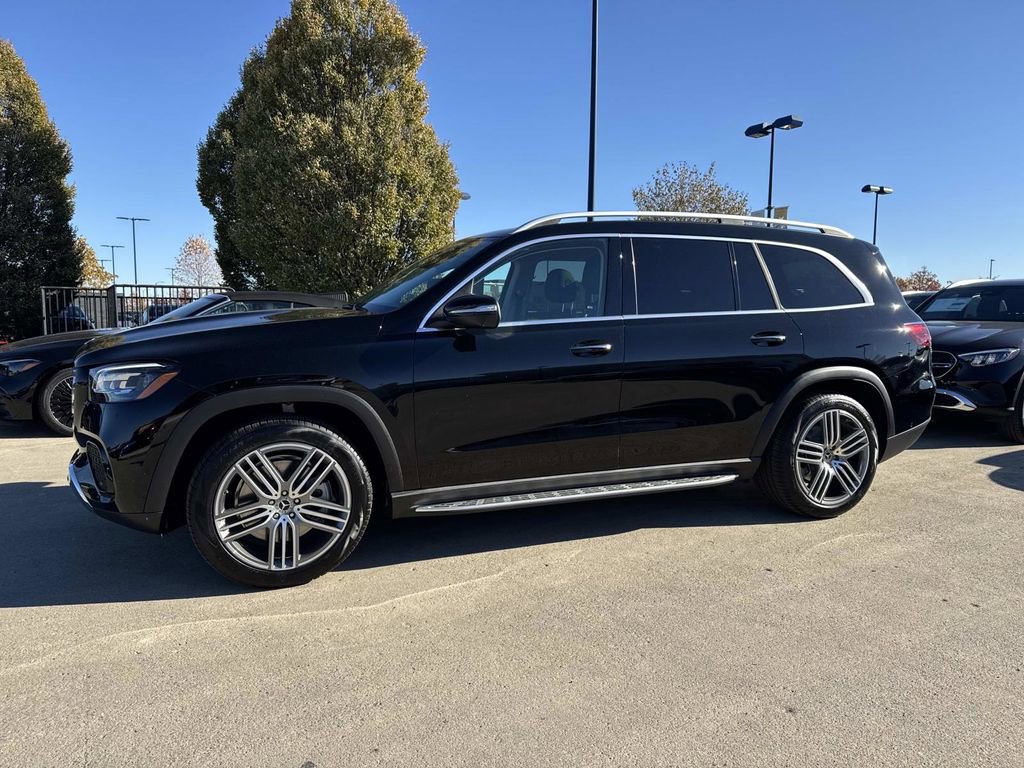 New 2026 Mercedes-Benz GLS 450 4MATIC image 2