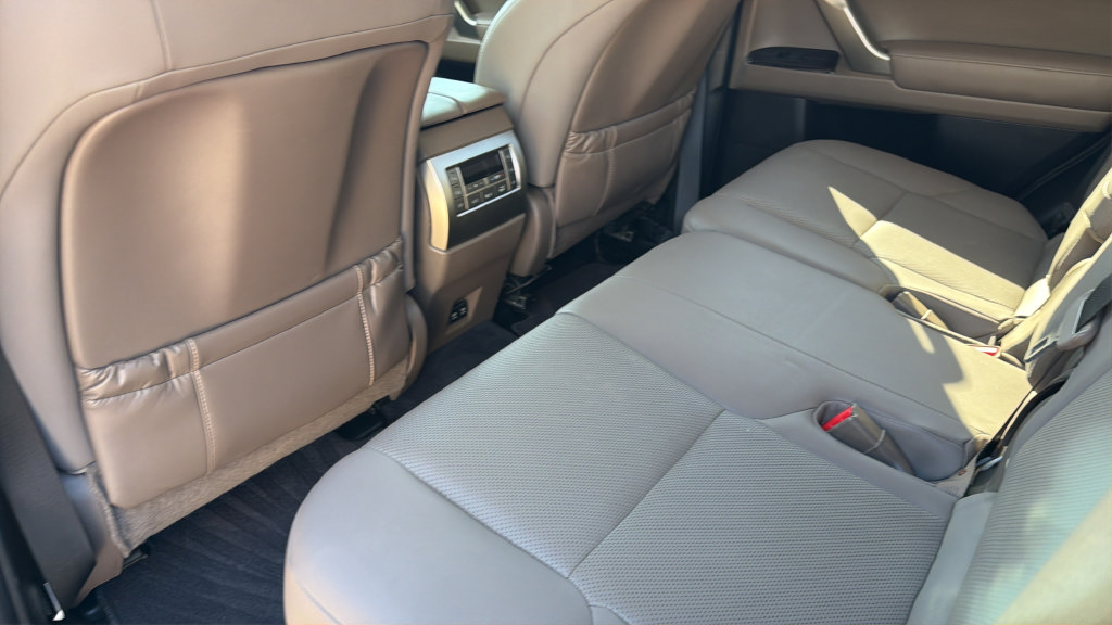 Used 2021 Lexus GX 460 Premium w/ Premium Package AWD/4WD image 27