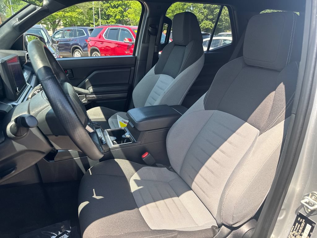 Used 2025 Toyota 4Runner TRD Sport AWD/4WD image 15