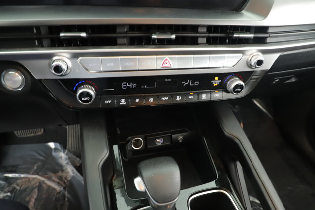 Used 2024 Kia Telluride LX image 15