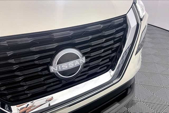 Used 2023 Nissan Rogue SV AWD/4WD image 33