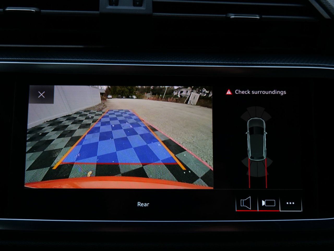 Used 2019 Audi Q3 2.0T Premium Plus w/ Premium Plus Package image 24