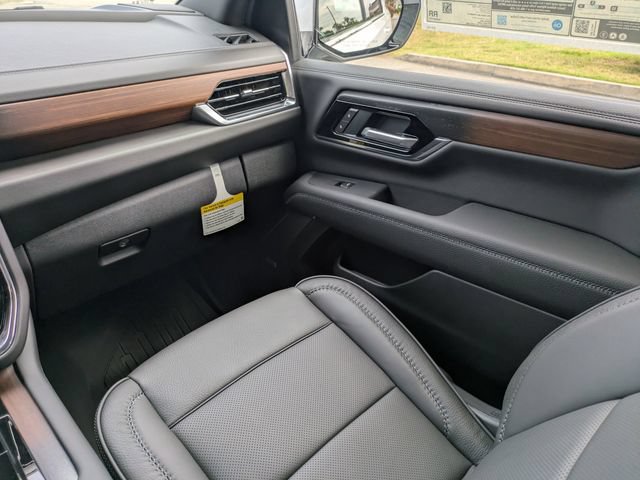 New 2026 GMC Yukon XL Denali w/ LPO, Floor Liner Package RWD image 22
