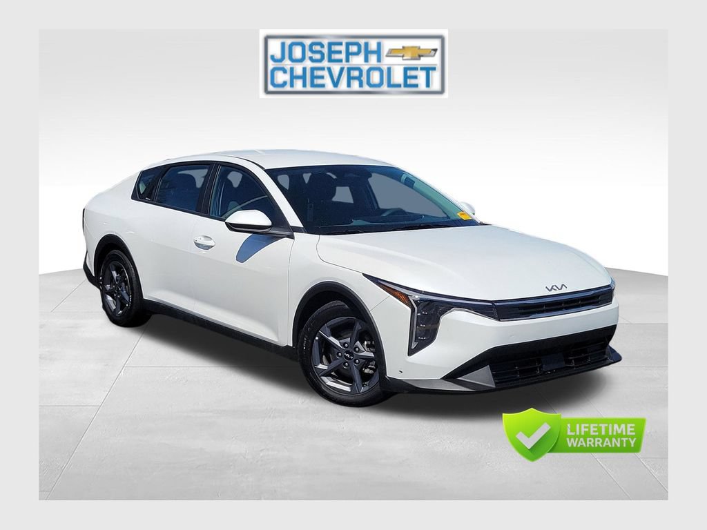 Used 2025 Kia K4