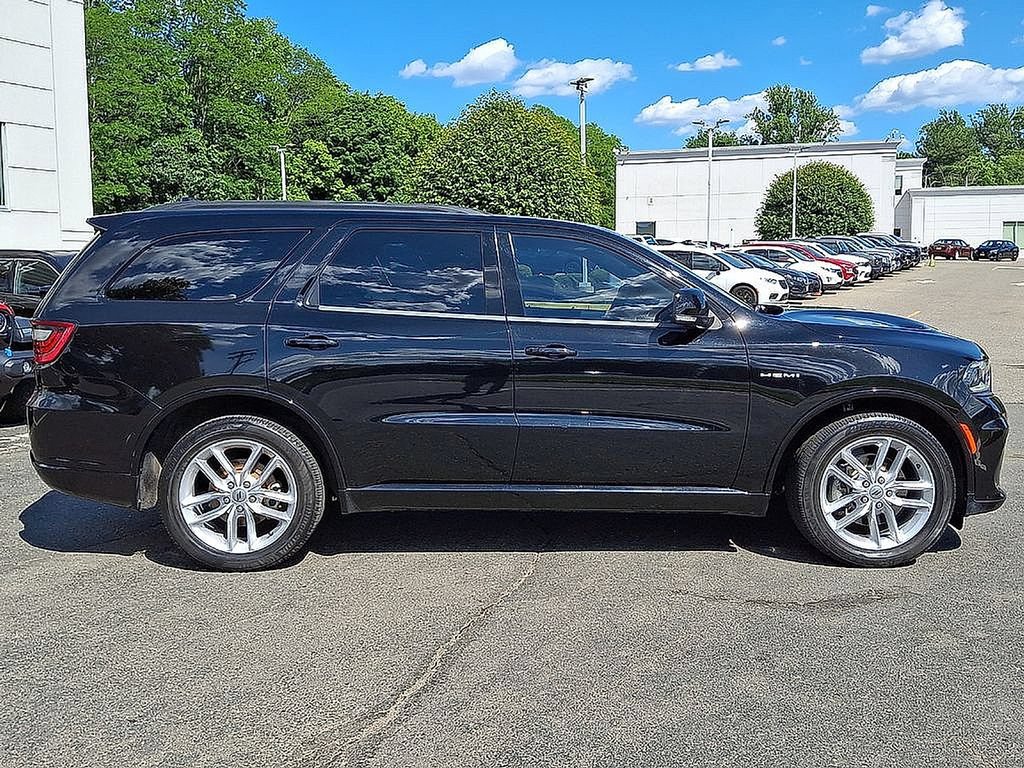 Used 2023 Dodge Durango R/T AWD/4WD image 8