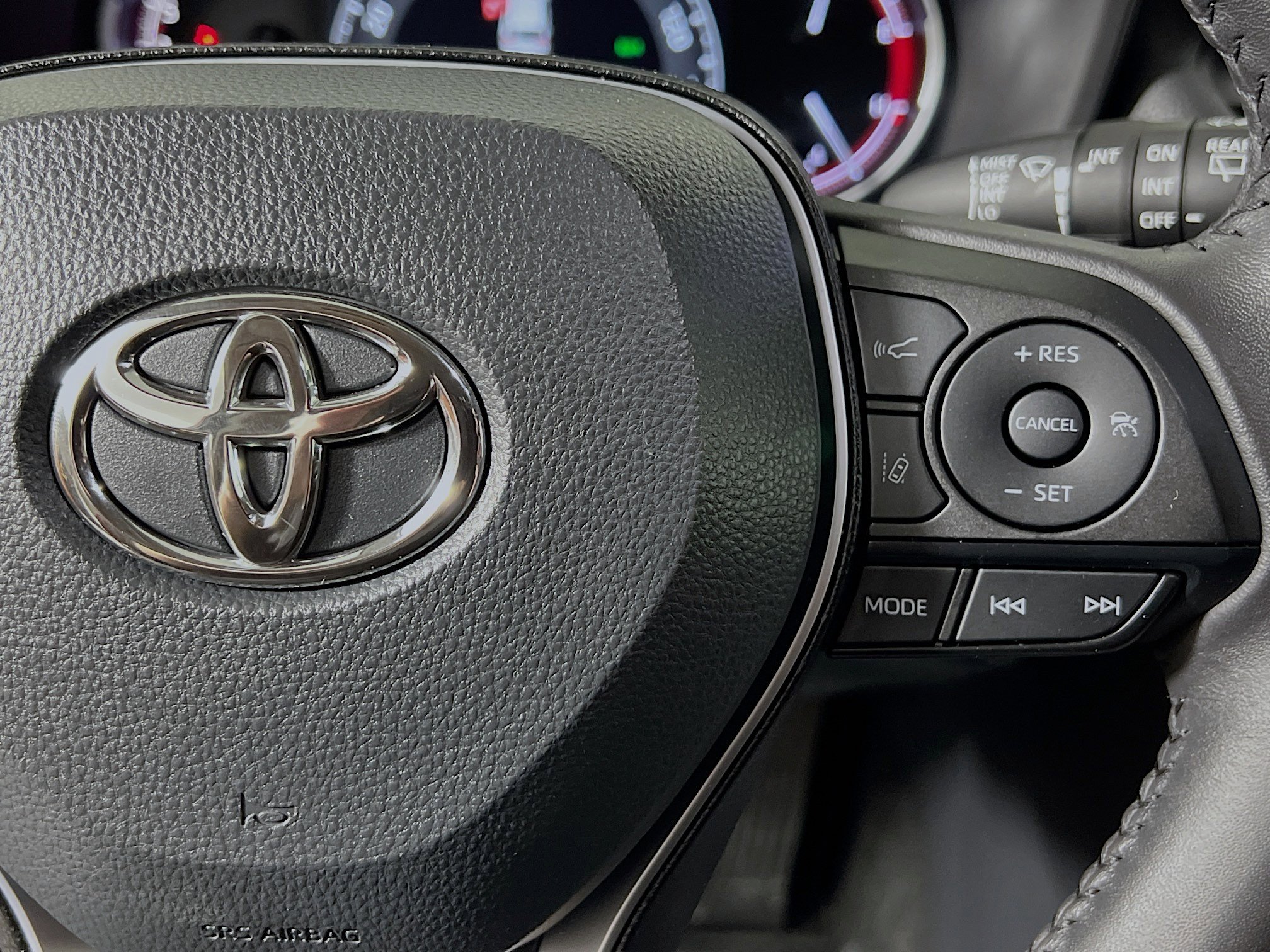 Used 2024 Toyota RAV4 XLE Premium image 20