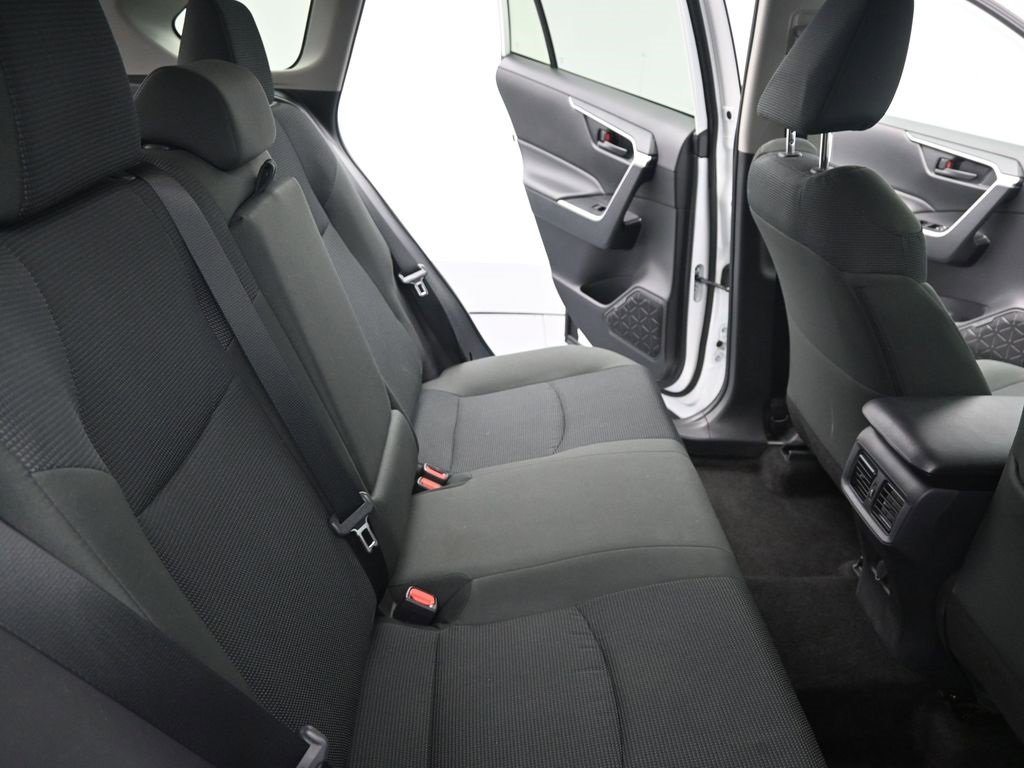 Used 2025 Toyota RAV4 LE image 13