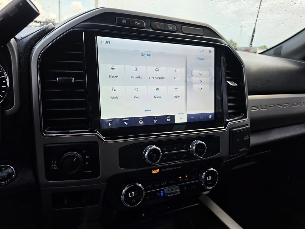 Used 2022 Ford F350 Lariat w/ Black Appearance Package AWD/4WD image 27