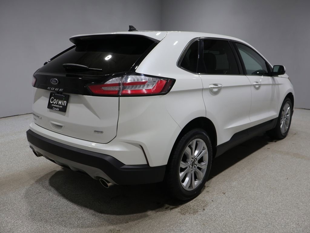 Used 2024 Ford Edge Titanium w/ Equipment Group 301A AWD/4WD image 2
