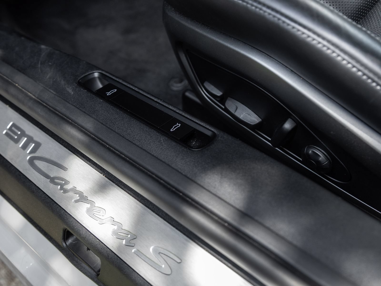 Certified 2022 Porsche 911 Carrera S RWD image 22