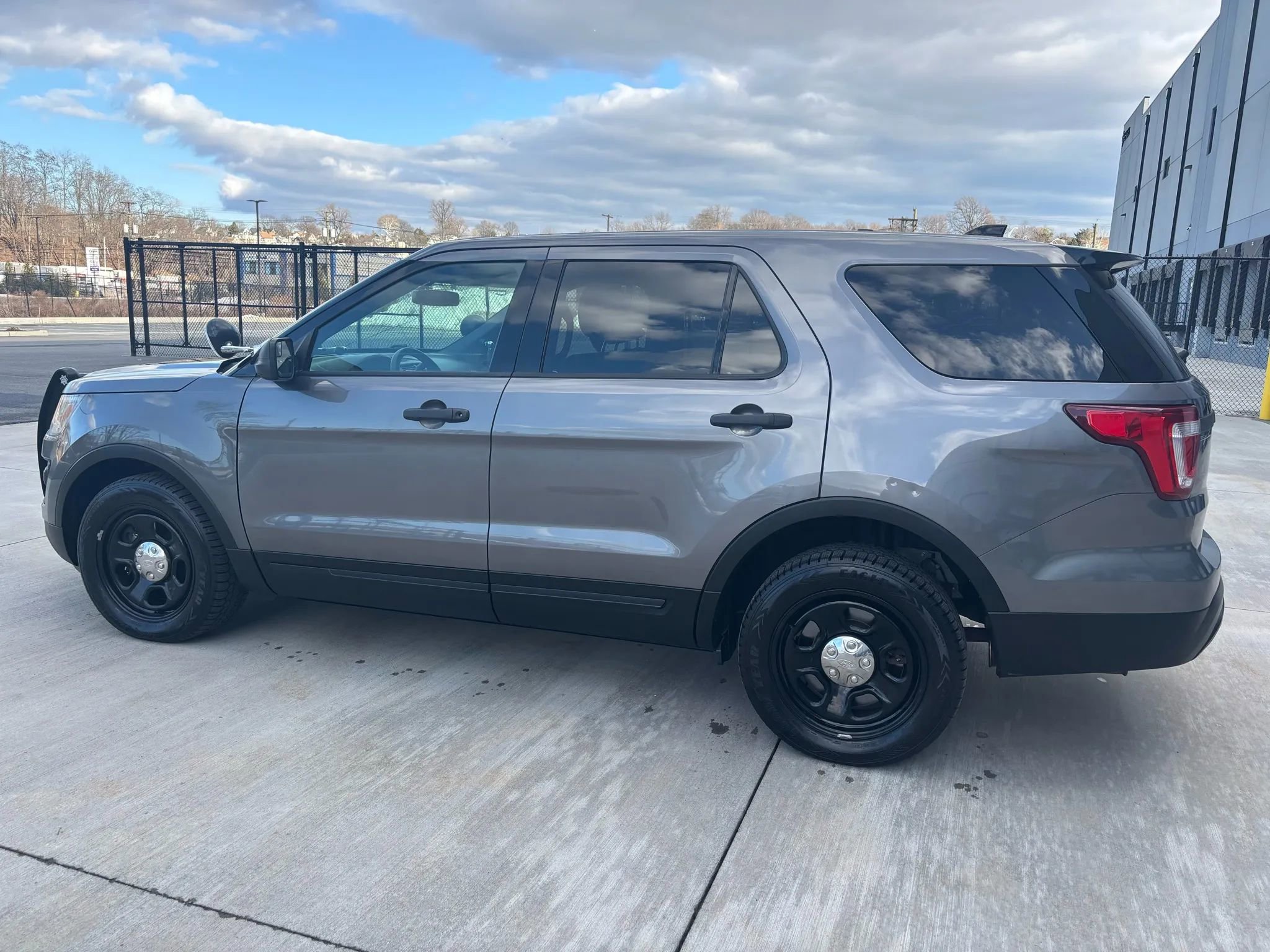 Used 2017 Ford Explorer 4WD Police Interceptor w/ Ready For The Road Package image 5