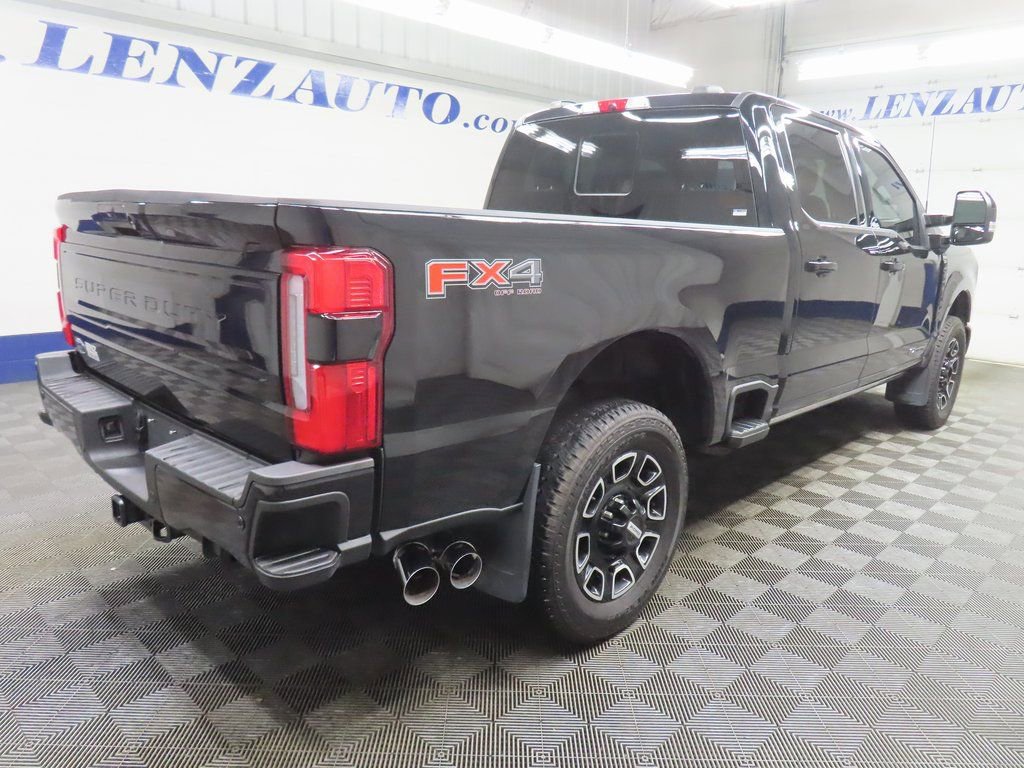 Used 2025 Ford F250 Platinum AWD/4WD image 4