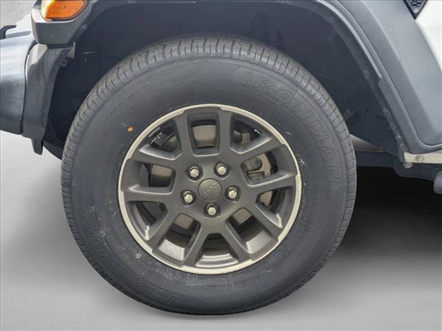 Used 2021 Jeep Gladiator Sport image 13