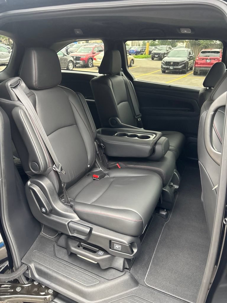 Certified 2025 Honda Odyssey Sport-L image 12