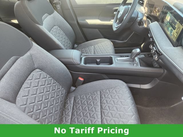 Used 2025 Nissan Kicks SV w/ Interior Electronics Package AWD/4WD image 13