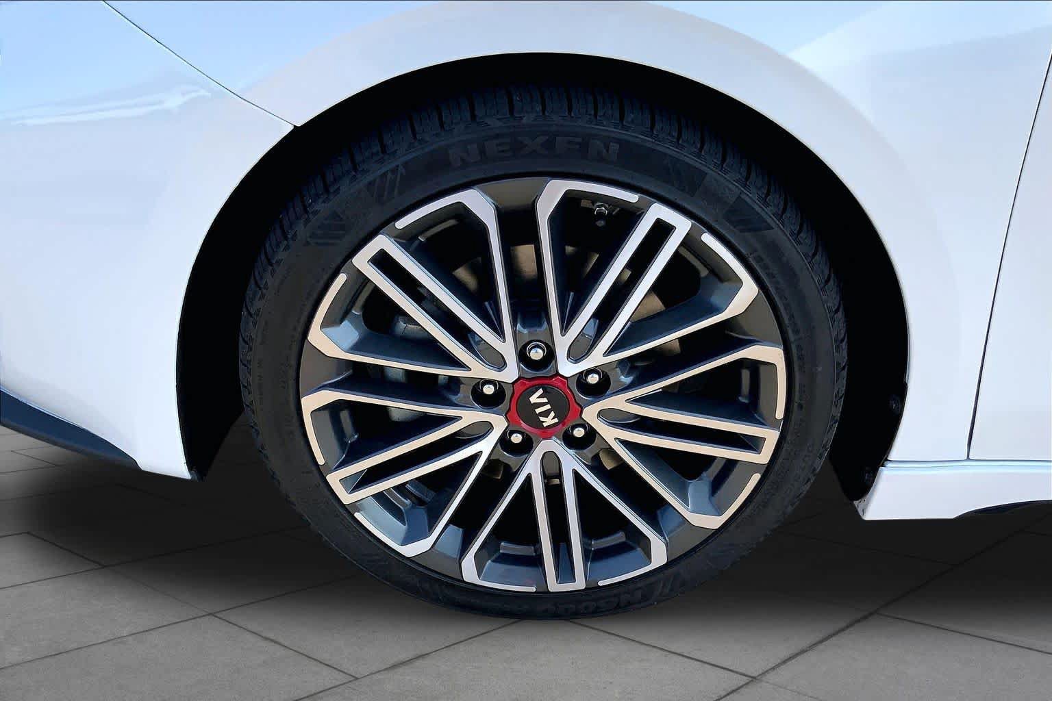Used 2021 Kia Forte GT w/ GT2 Package FWD image 11