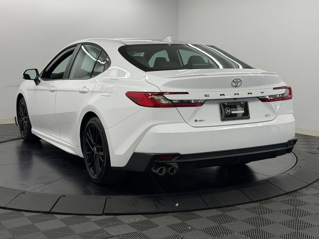 Used 2026 Toyota Camry SE FWD image 12