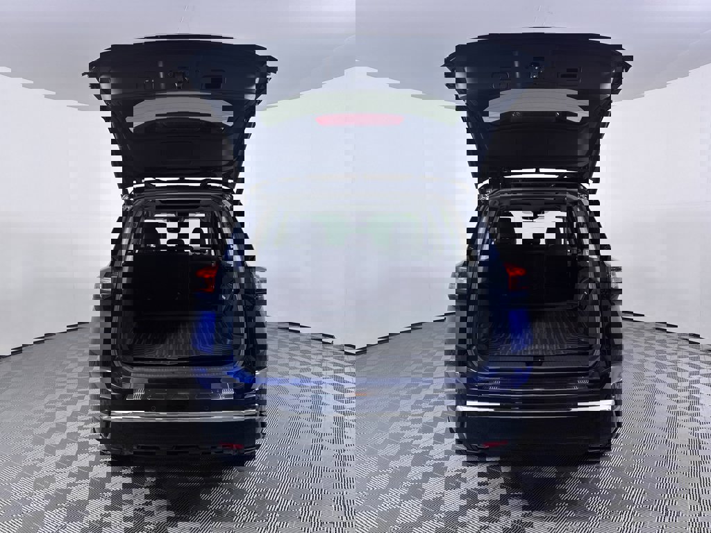 Used 2024 Nissan Rogue Platinum image 8