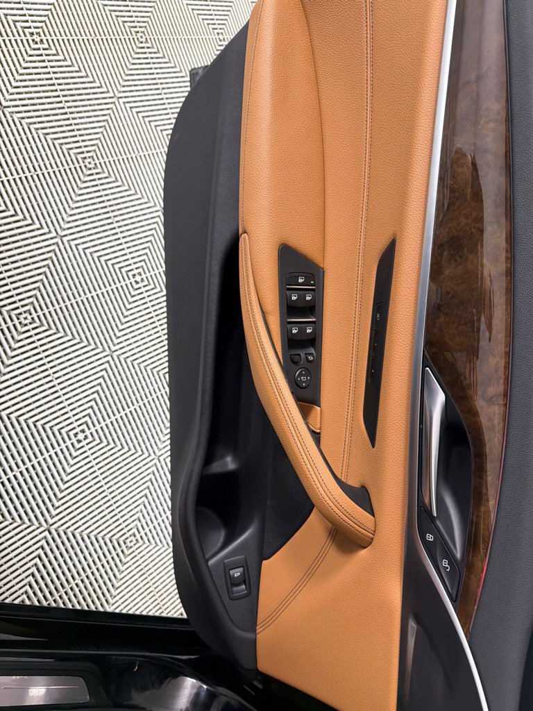 Used 2019 BMW 540i xDrive w/ Convenience Package image 10