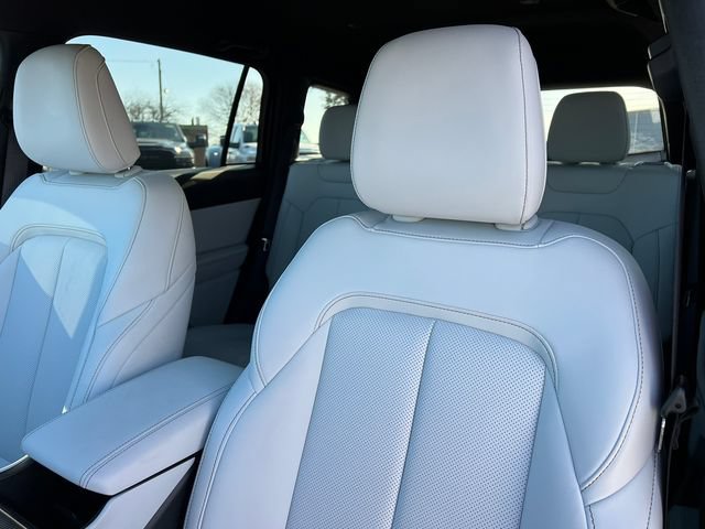 New 2026 Jeep Cherokee Limited AWD/4WD image 13