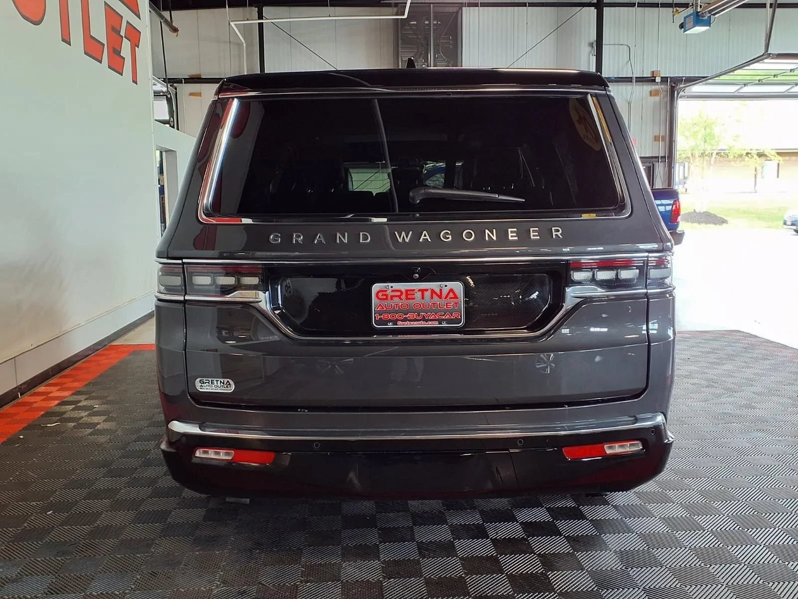 Used 2024 Jeep Grand Wagoneer L 4WD w/ Flexible Seating Group image 5