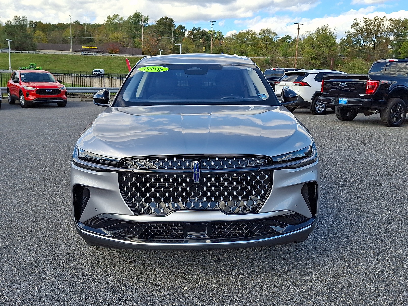 Used 2026 Lincoln Nautilus Premier AWD/4WD image 2