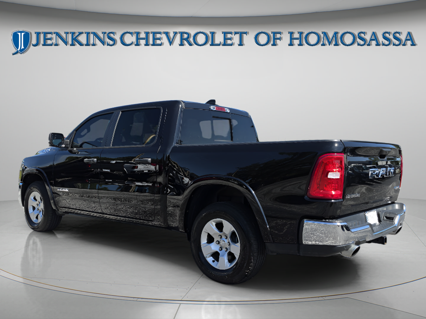 Used 2025 RAM 1500 Big Horn AWD/4WD image 6