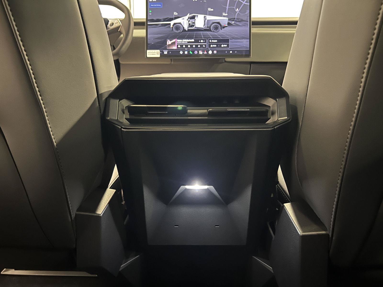 Used 2026 Tesla Cybertruck AWD Crew Cab image 32