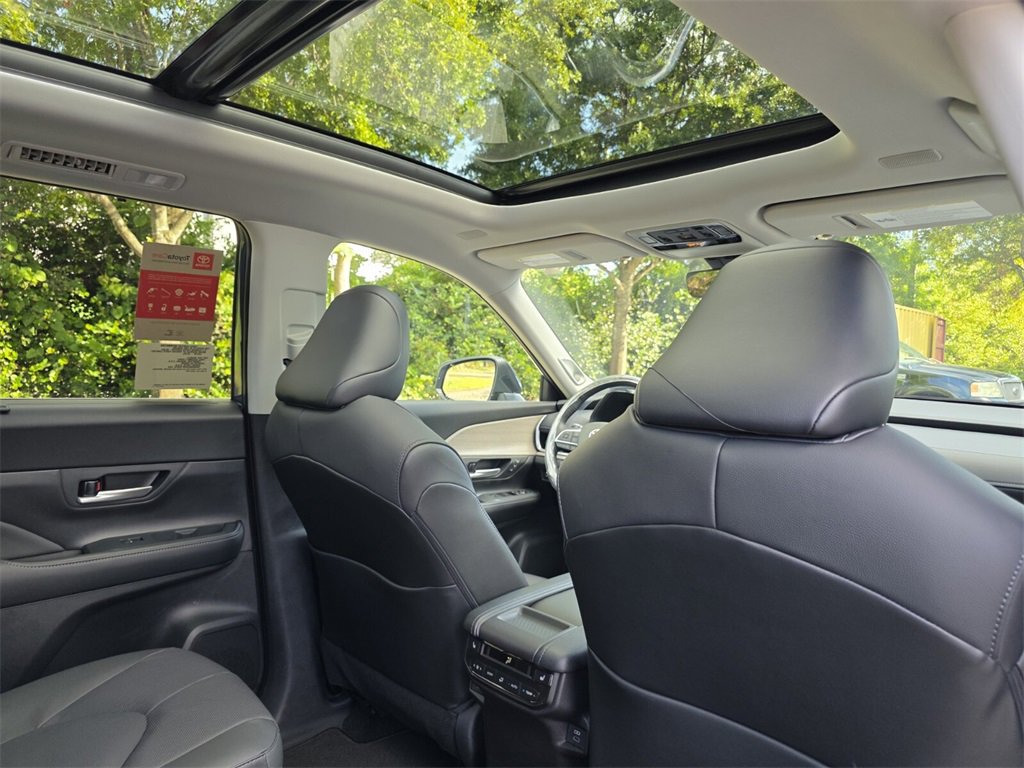 New 2026 Toyota Grand Highlander Limited image 16