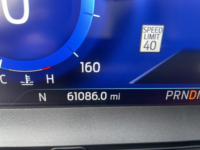 Used 2020 Ford Explorer Platinum w/ Premium Technology Package image 2