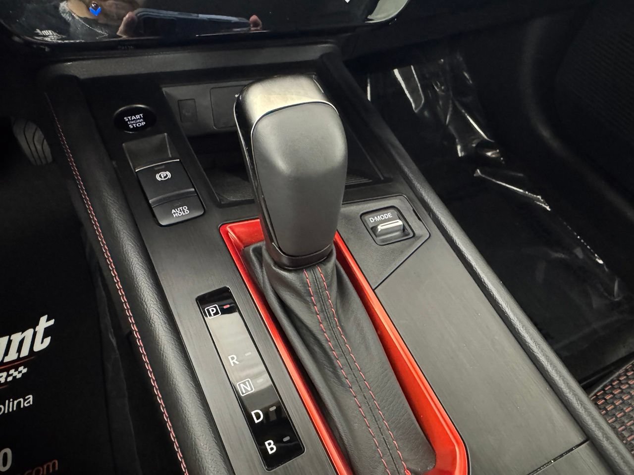 Used 2025 Nissan Kicks SR FWD image 23