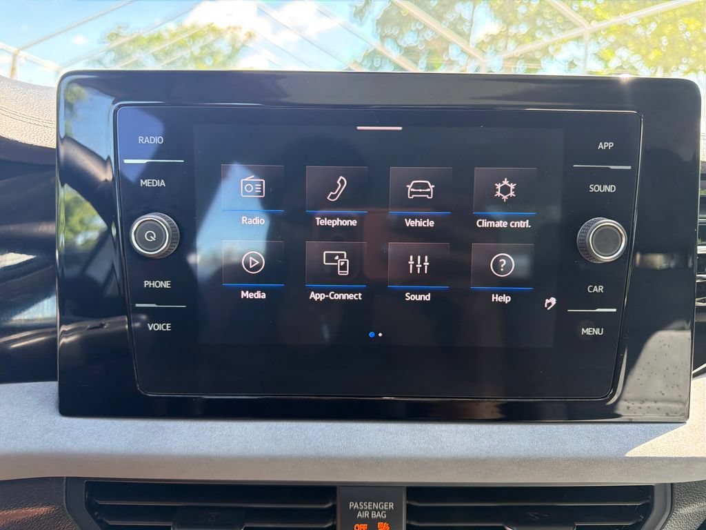 Used 2025 Volkswagen Jetta SE w/ Sunroof Package FWD image 22