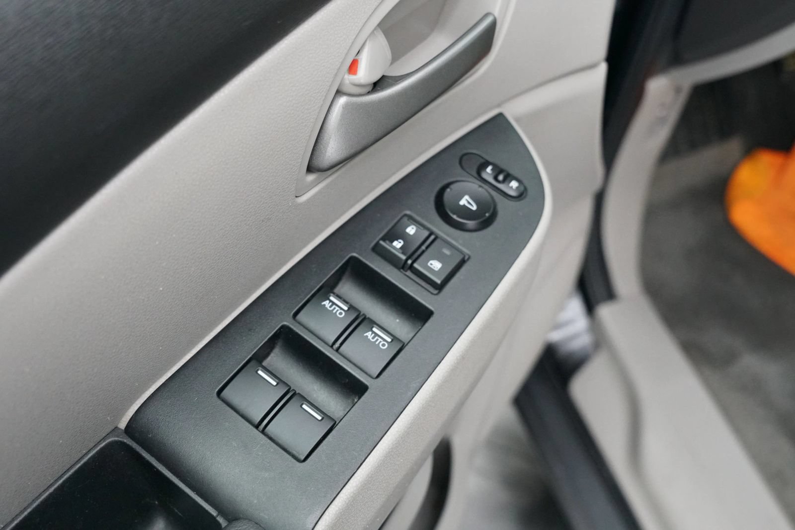 Used 2011 Honda Odyssey EX-L image 17