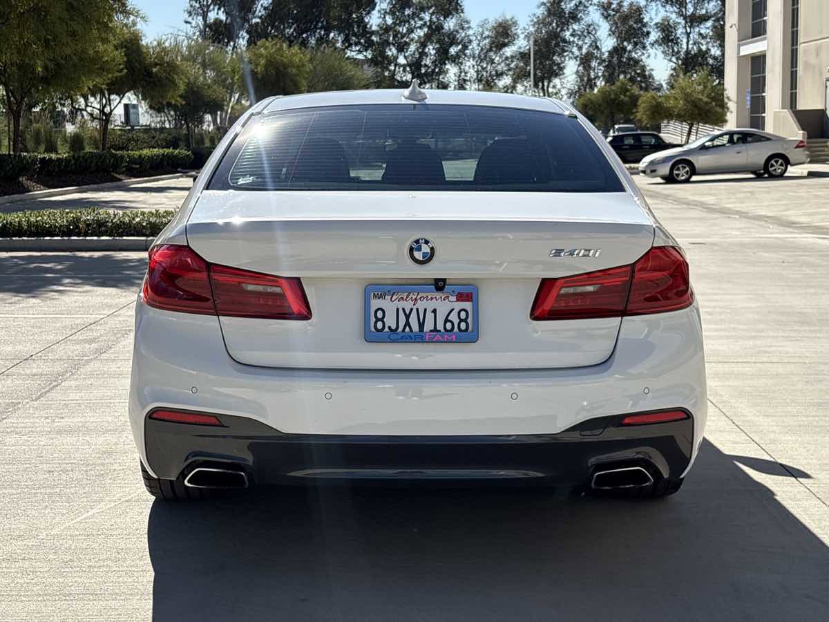 Used 2019 BMW 540i w/ M Sport Package image 4